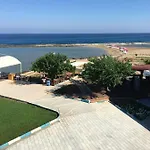 Hotel Livana Agia Trias