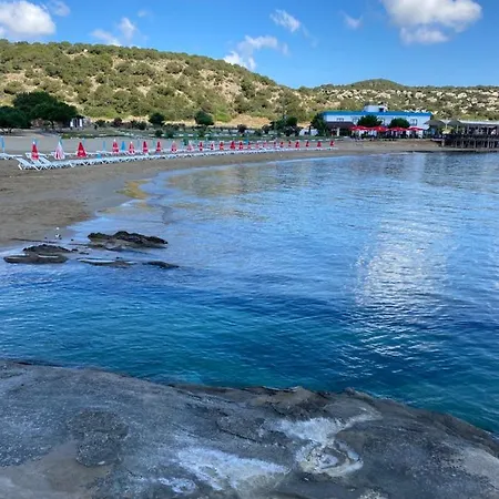 Hotel Livana Agia Trias