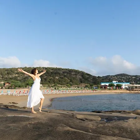 Livana 2* Agia Trias