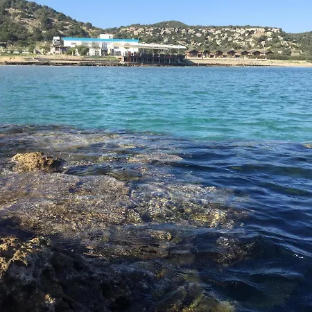 Livana 2* Agia Trias