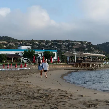 Hotel Livana Agia Trias