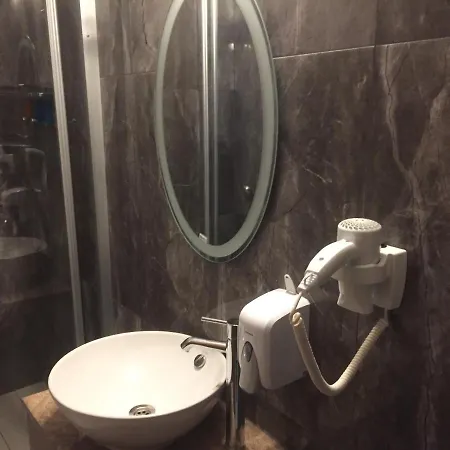 Livana 2* Agia Trias