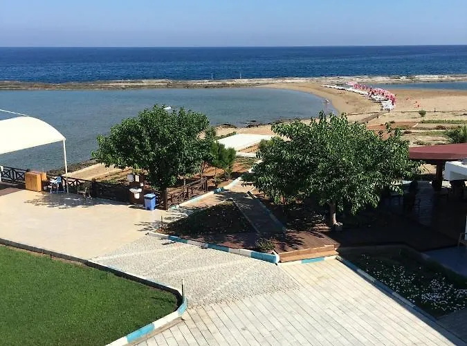 Hotel Livana Agia Trias