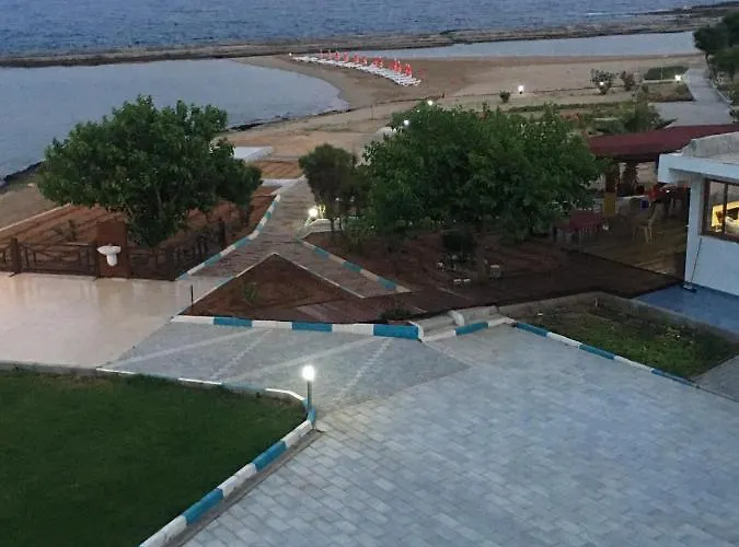 Hotel Livana Agia Trias