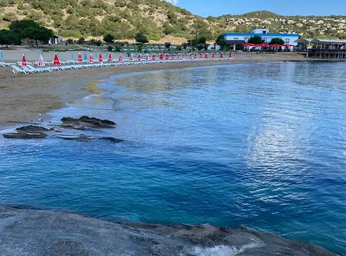 Hotel Livana Agia Trias