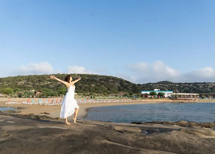 Livana 2* Agia Trias