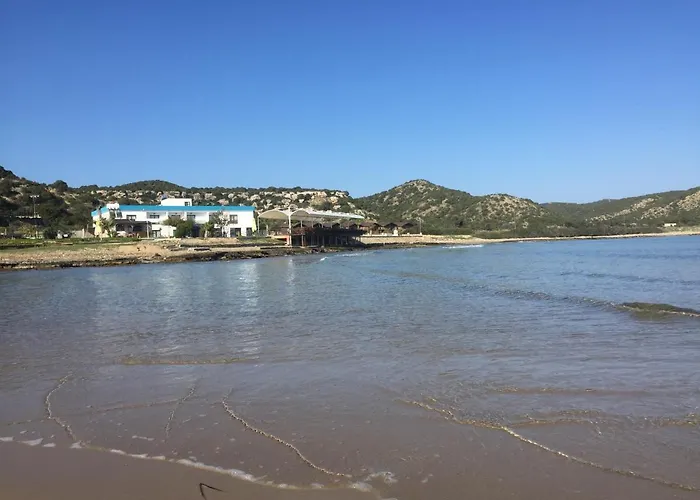 Livana 2* Agia Trias