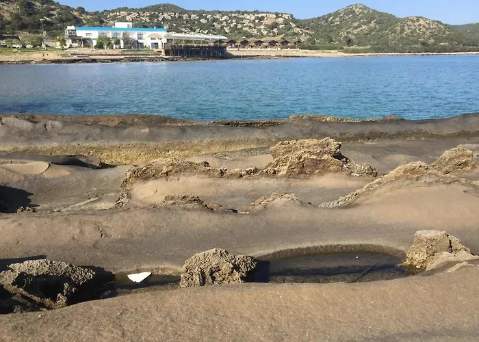 Livana 2* Agia Trias